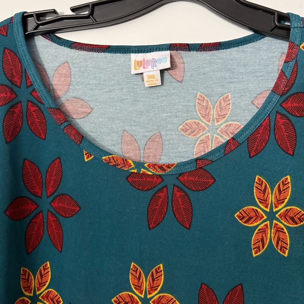 3XL LuLaRoe Teal and Red Floral Short Sleeve Top - Picture 4 of 6